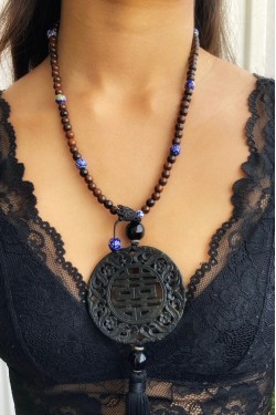 Collier mi-long d'inspiration asiatique avec belle pièce de jade Aniki Bijoux