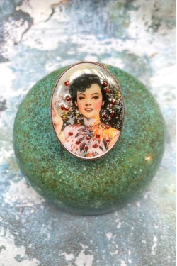 Bague Chinese Girl