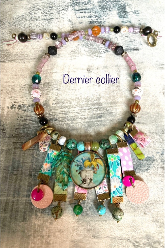 Collier long d'inspiration japonaise avec de belles perles tchèques Aniki Bijoux